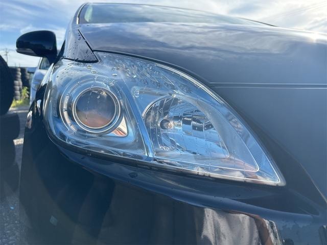 2010 Toyota Prius – thumbnail 3