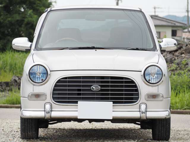 2000 Daihatsu Mira Gino – thumbnail 2