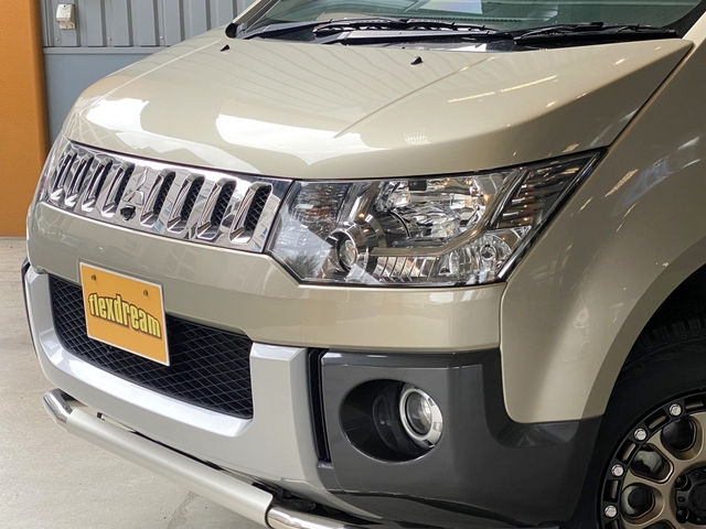 2008 Mitsubishi Delica D:5 – thumbnail 4
