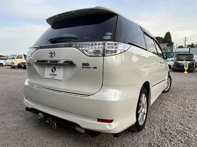 2009 Toyota Estima Hybrid – thumbnail 2