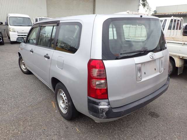 2009 Toyota Succeed Van – thumbnail 4
