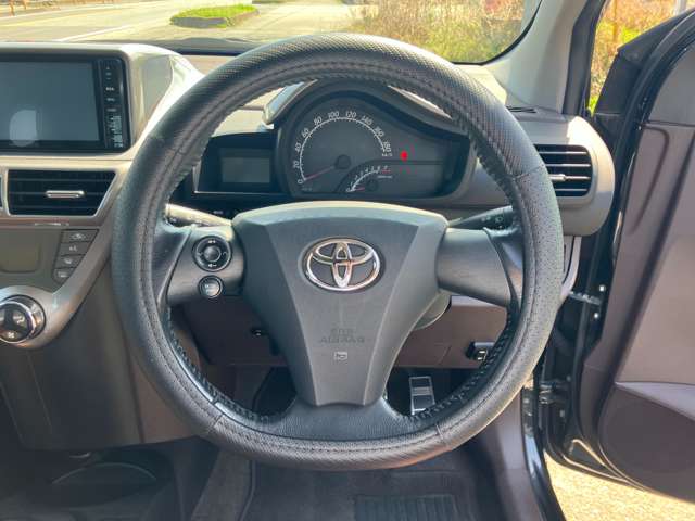 2009 Toyota iQ – thumbnail 3