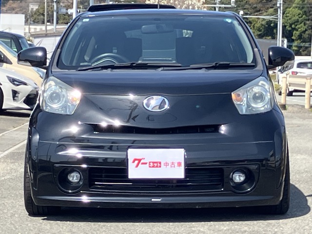 2009 Toyota iQ – thumbnail 4