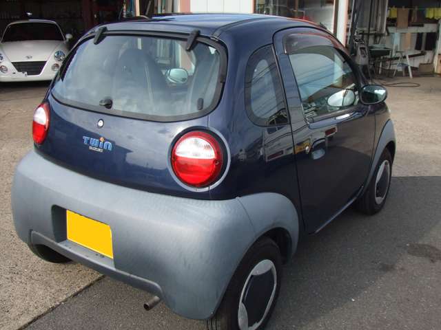 2004 Suzuki Twin – thumbnail 3