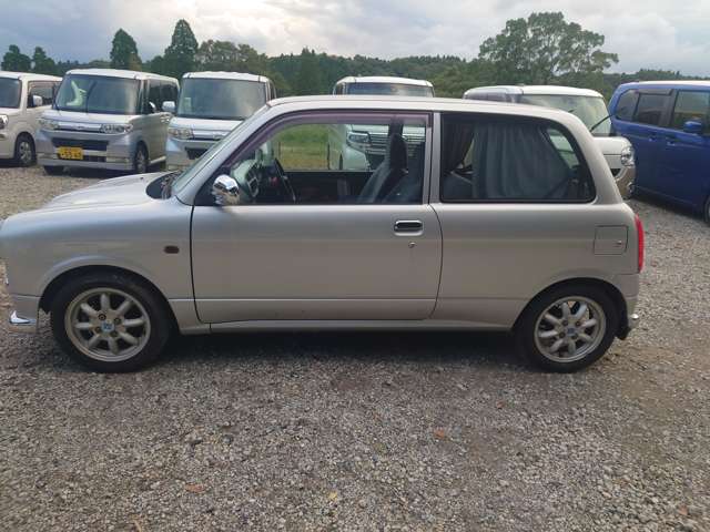 2002 Daihatsu Mira – thumbnail 4