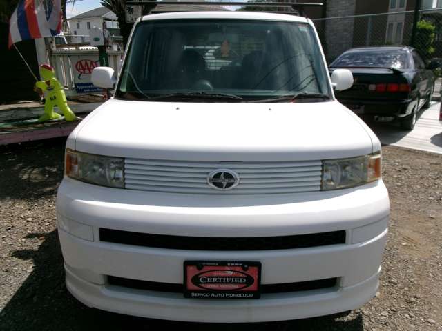 2004 Toyota bB – thumbnail 2