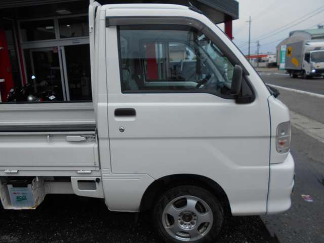 2004 Daihatsu Hijet Truck – thumbnail 3