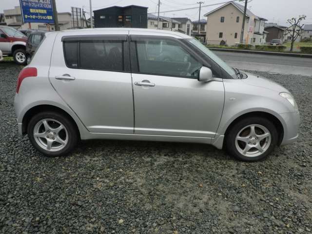 2007 Suzuki Swift – thumbnail 3
