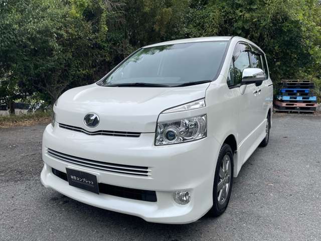 2009 Toyota Voxy – thumbnail 2