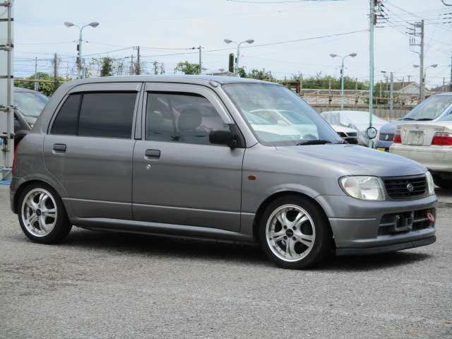 2001 Daihatsu Mira – thumbnail 3