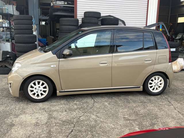 2004 Daihatsu Mira – thumbnail 3