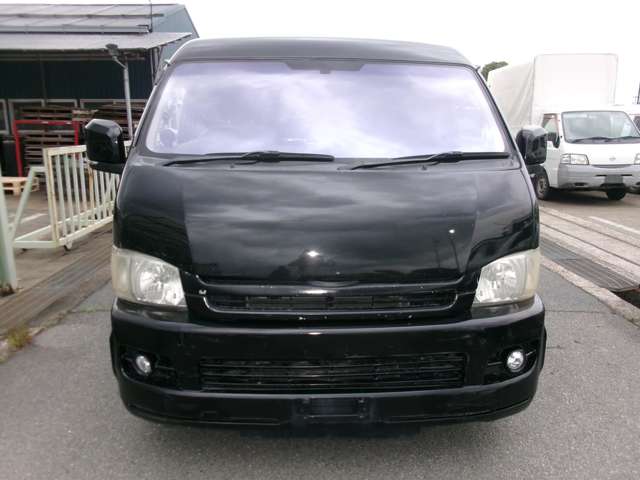2009 Toyota Hiace – thumbnail 2