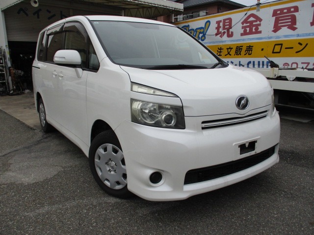 2009 Toyota Voxy
