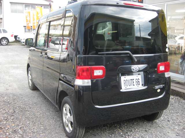 2008 Daihatsu Tanto – thumbnail 4