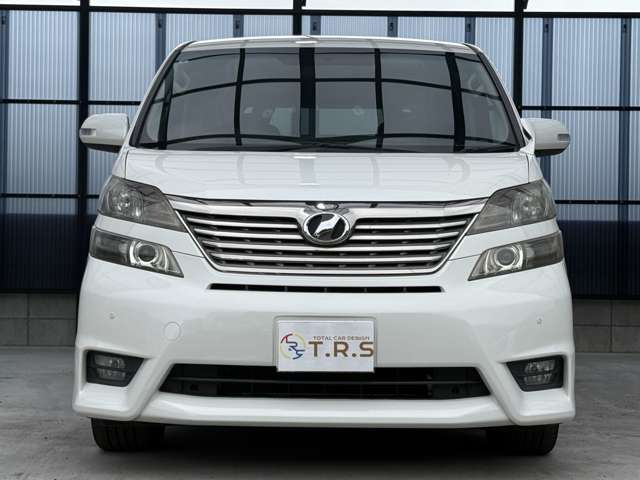 2010 Toyota Vellfire – thumbnail 3