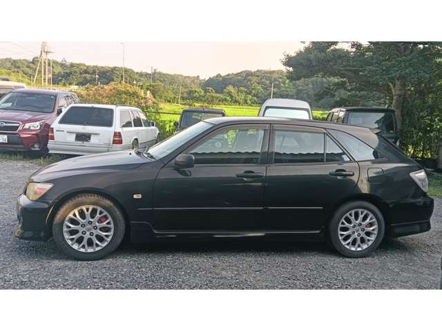 2001 Toyota Altezza G – thumbnail 3