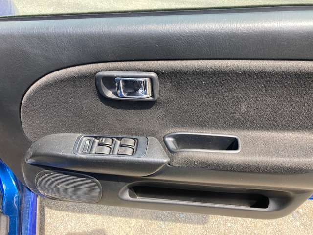 2003 Daihatsu Mira Gino – thumbnail 3