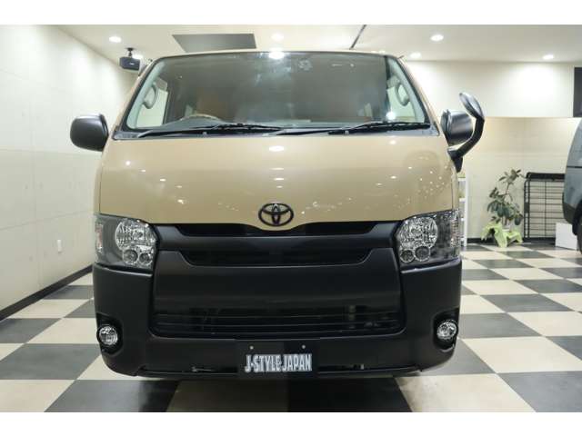 2007 Toyota Hiace – thumbnail 3