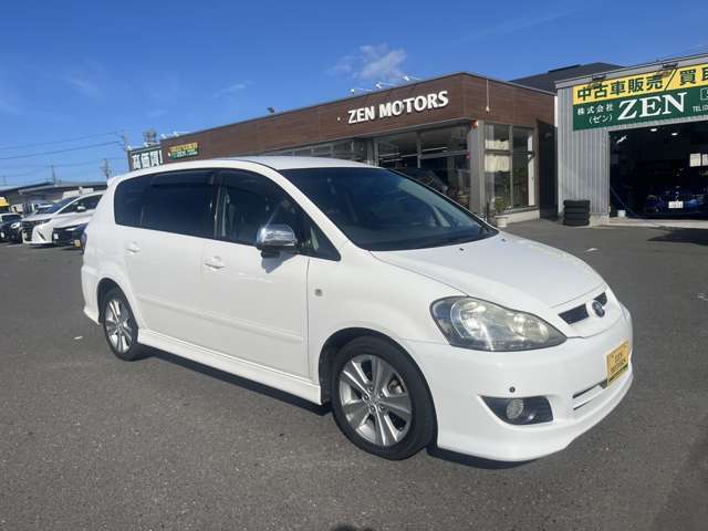 2007 Toyota Ipsum – thumbnail 3