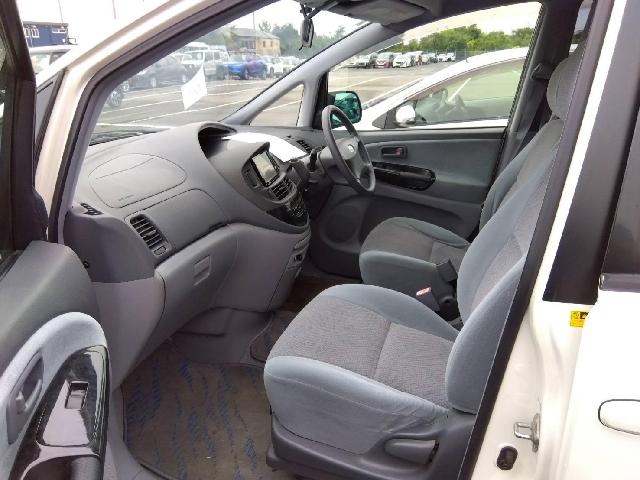2001 Toyota Estima – thumbnail 3