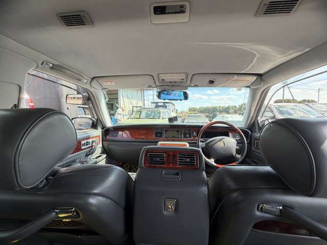 2003 Toyota Century – thumbnail 2