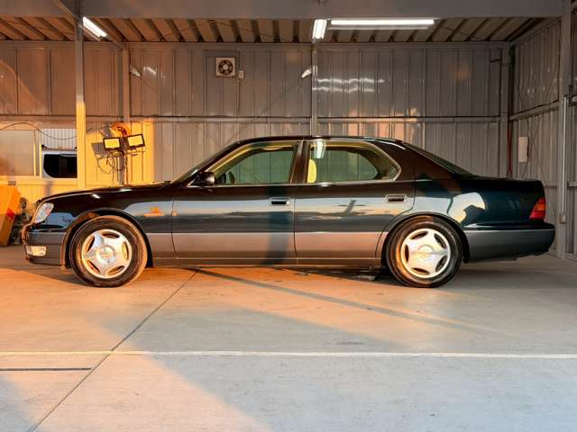 1998 Toyota Celsior – thumbnail 3