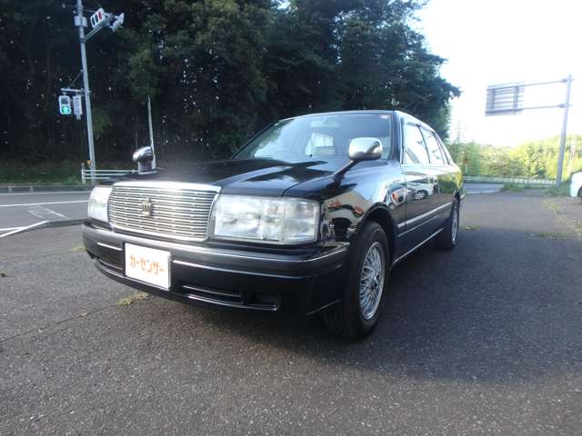 2001 Toyota Crown Sedan – thumbnail 3