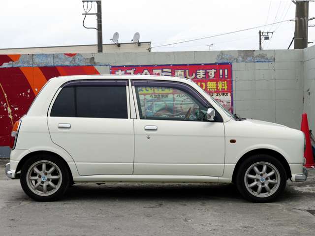 2004 Daihatsu Mira Gino – thumbnail 4