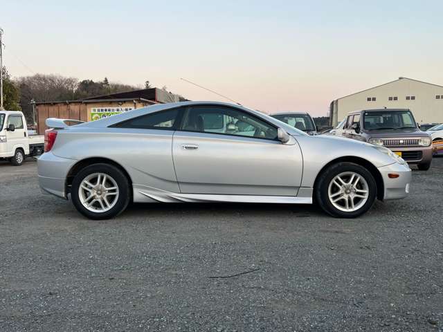 2003 Toyota Celica – thumbnail 4