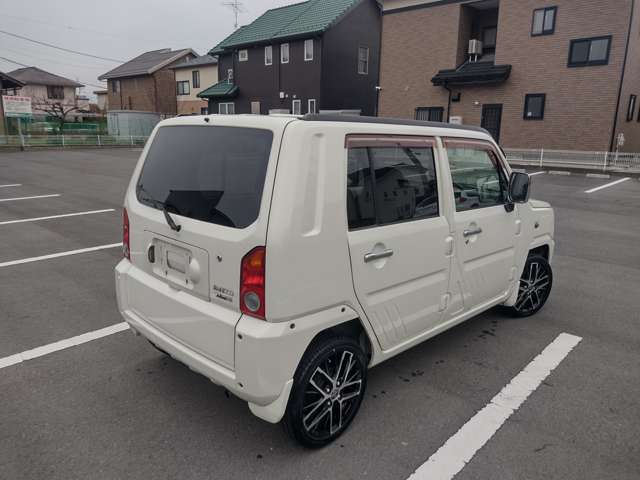 2002 Daihatsu Naked – thumbnail 2