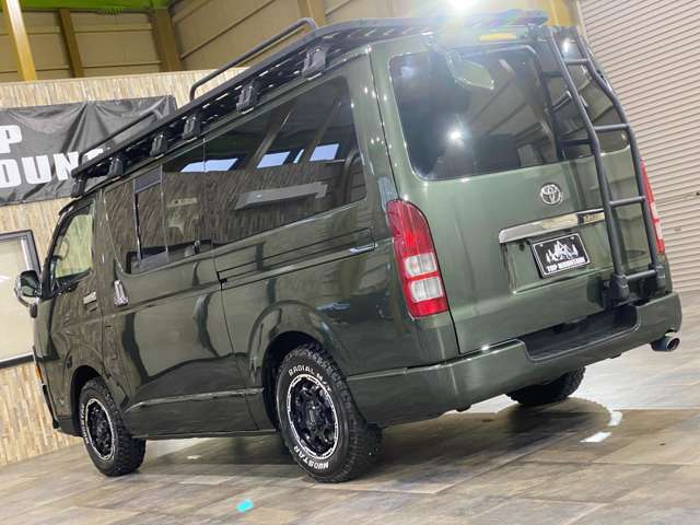 2008 Toyota Hiace – thumbnail 4
