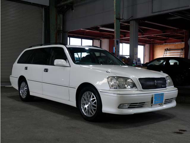 2003 Toyota Crown Estate – thumbnail 3