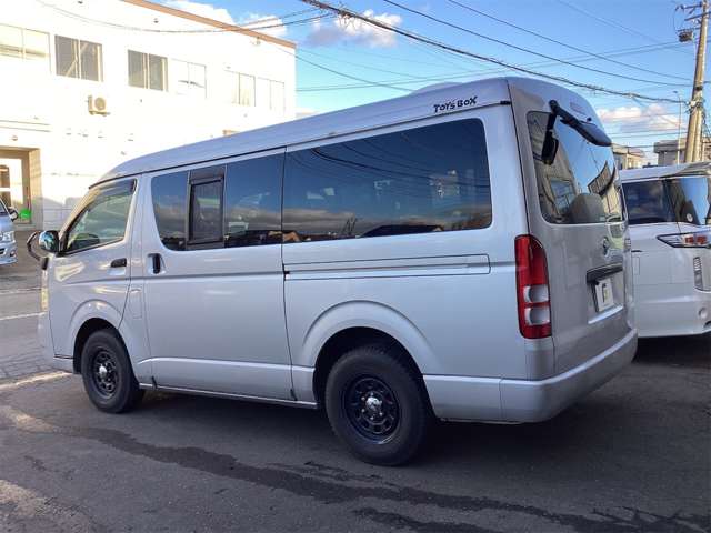 2007 Toyota Hiace – thumbnail 4