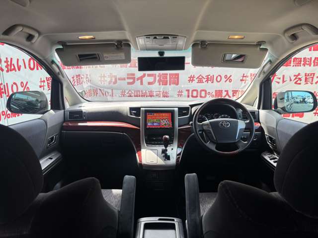 2010 Toyota Alphard – thumbnail 4
