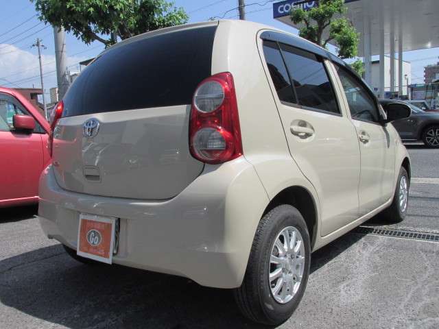 2010 Toyota Passo – thumbnail 3