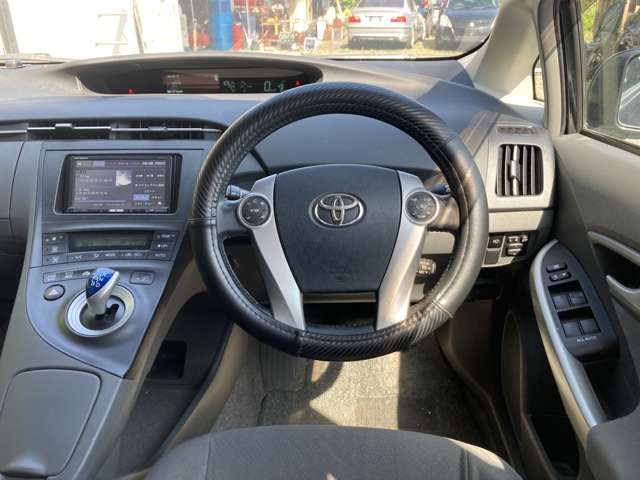 2010 Toyota Prius – thumbnail 4