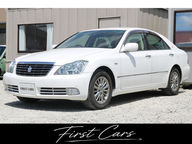 2005 Toyota Crown Royal