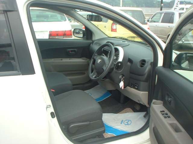 2005 Toyota Passo – thumbnail 3
