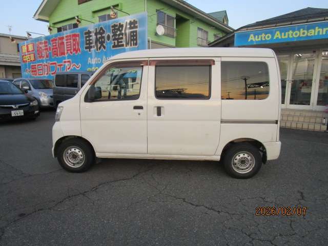 2005 Daihatsu Hijet Cargo – thumbnail 4