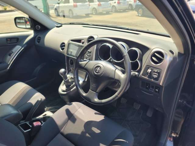 2003 Toyota Vortz – thumbnail 3