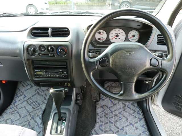 2003 Daihatsu Terios Kid – thumbnail 4
