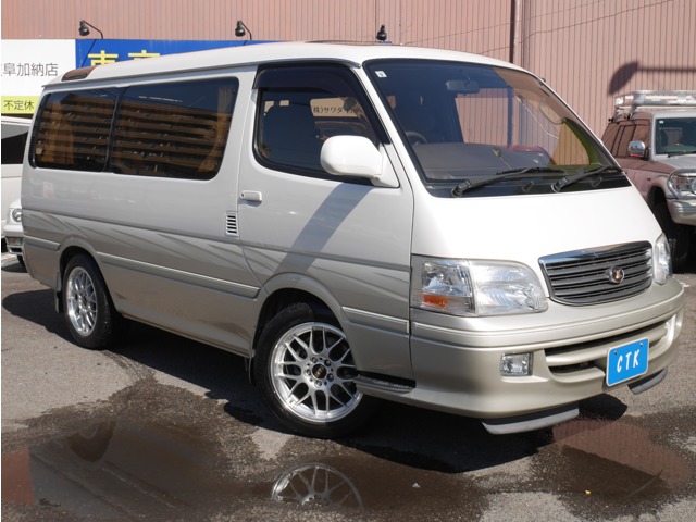 2001 Toyota Hiace