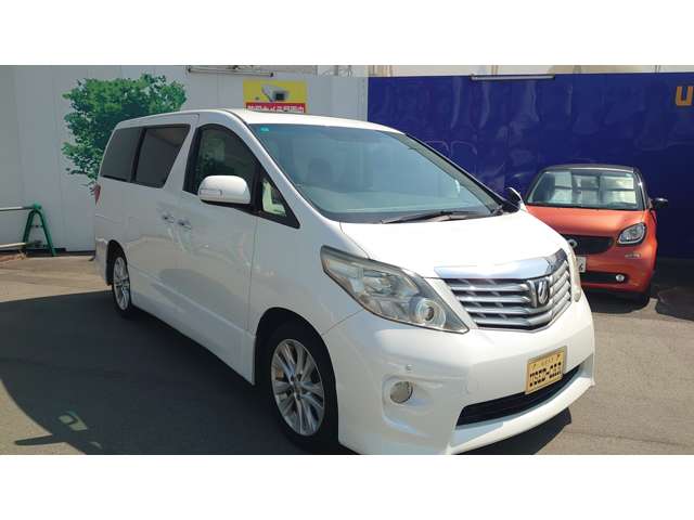 2009 Toyota Alphard – thumbnail 4