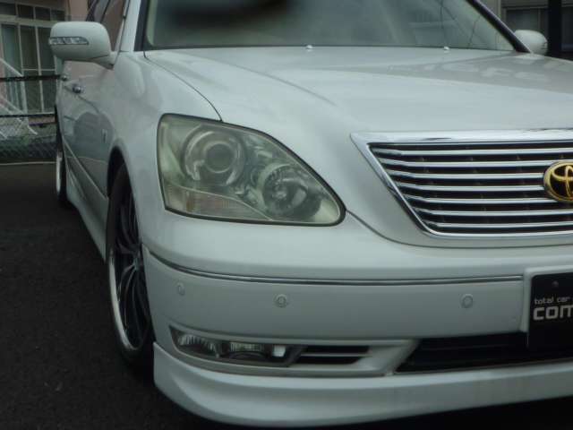 2005 Toyota Celsior – thumbnail 2