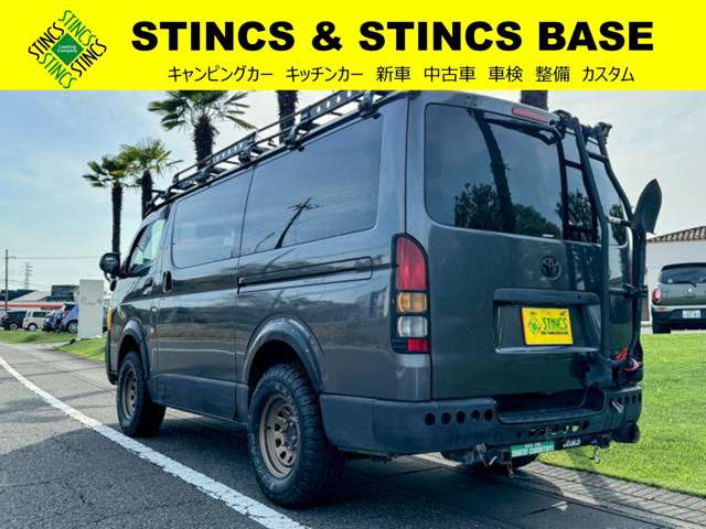 2009 Toyota Hiace – thumbnail 4