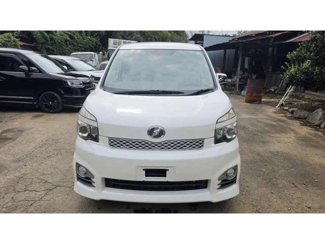 2011 Toyota Voxy