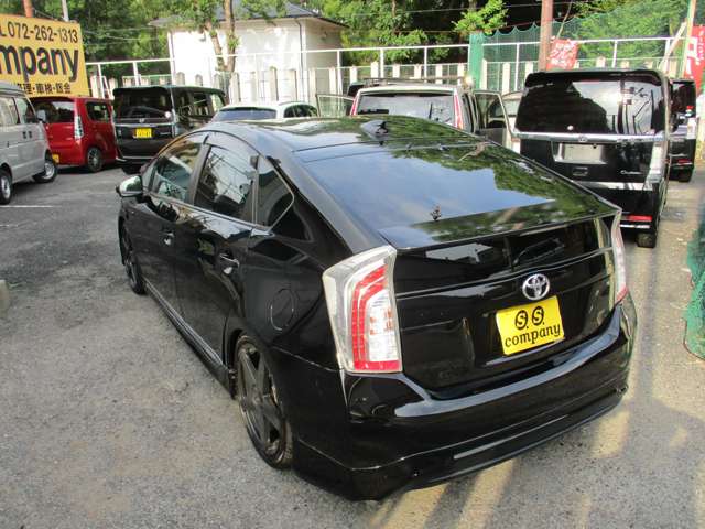 2010 Toyota Prius – thumbnail 4