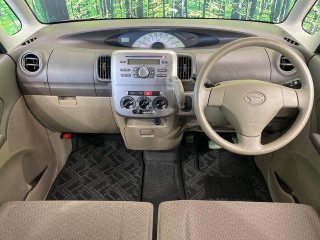 2010 Daihatsu Tanto – thumbnail 2