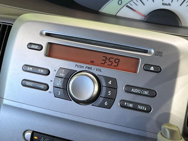 2010 Daihatsu Tanto – thumbnail 3