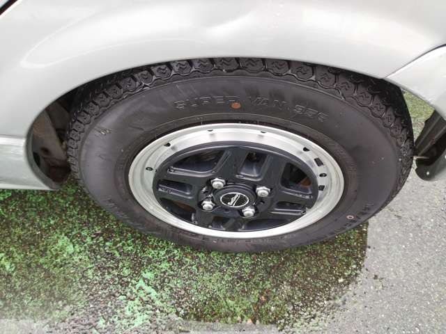 2001 Daihatsu Mira – thumbnail 2